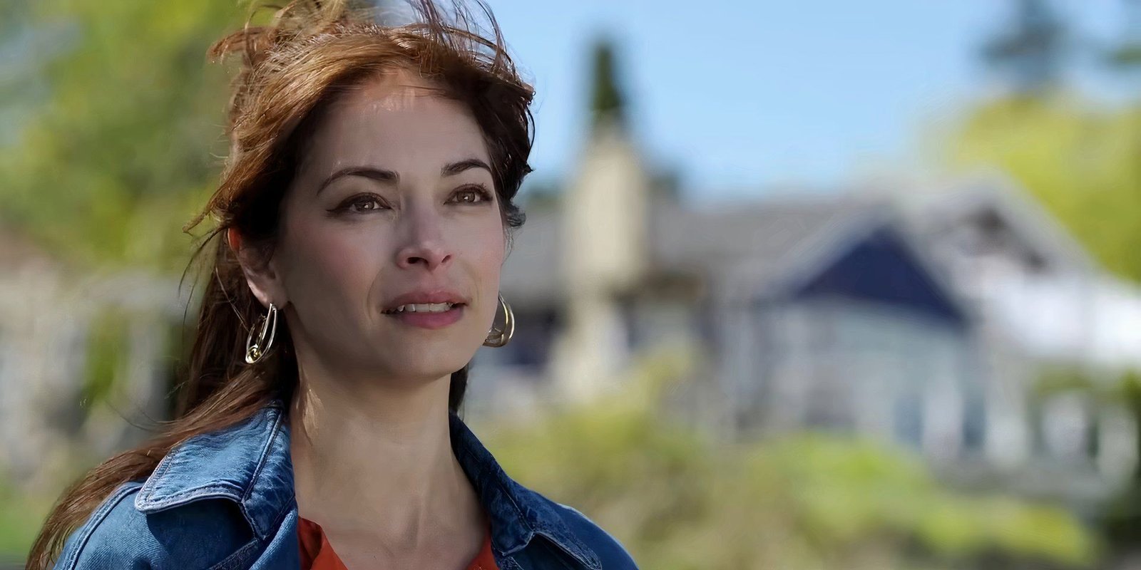 Kristin Kreuk as Cassandra in Murder in a Small Town